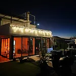 Modern With Pool Near Free Parking Appartamento Traù