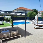 Modern With Pool Near Free Parking Appartamento *
