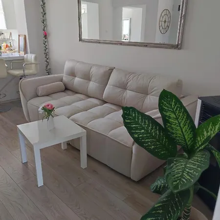 Modern With Pool Near Free Parking Apartament Trogir