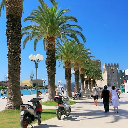 Appartamento Modern With Pool Near Free Parking